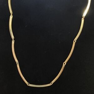 Avon Scalloped Bar Link Gold-tone Necklace